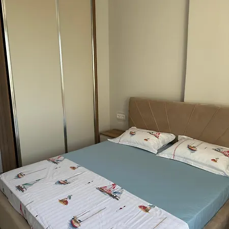 Gridis Qerret - One Bedroom Apartment, At Qerret Beach, Durres, Albania Apartament
