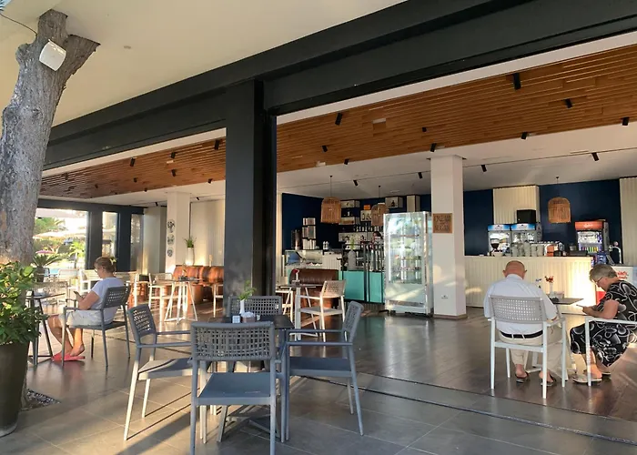 Appartement Gridis Qerret - One Bedroom Apartment, At Qerret Beach, Durres, Albania *
